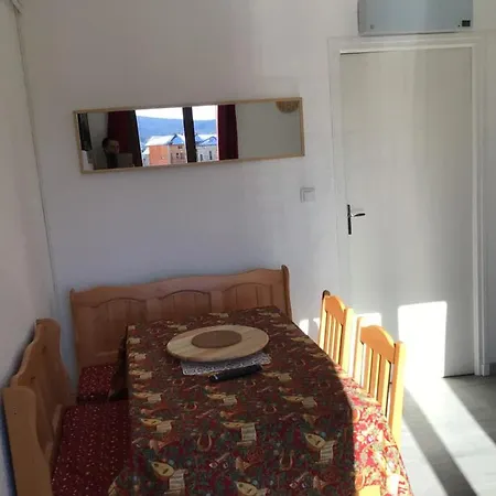 Les Angles - Appart T1 cabine rénové 30m2 Appartamento *